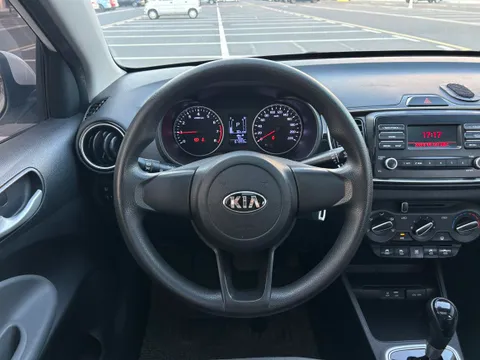 Kia Pegas