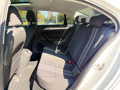 Volkswagen Lamando