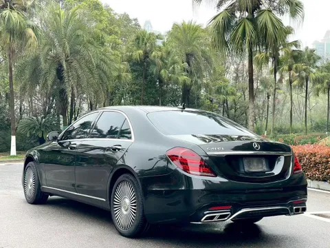 Mercedes-Benz S-Class
