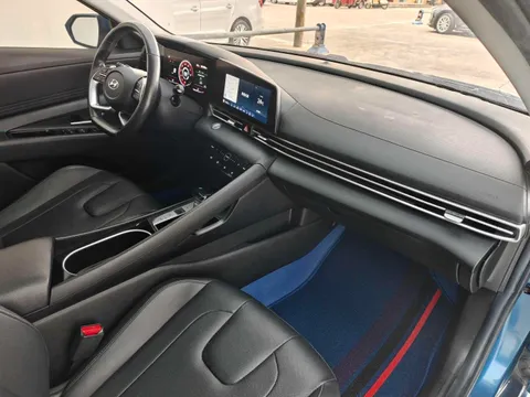 Hyundai Elantra (Avante)