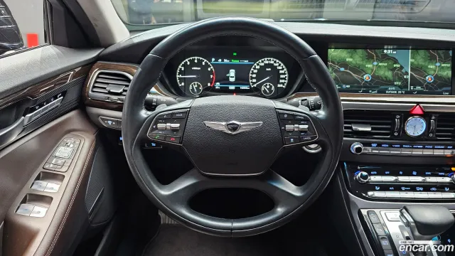 Genesis G90 (EQ900)