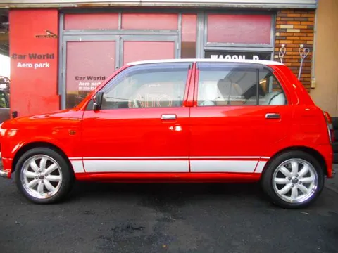 Daihatsu Mira Gino