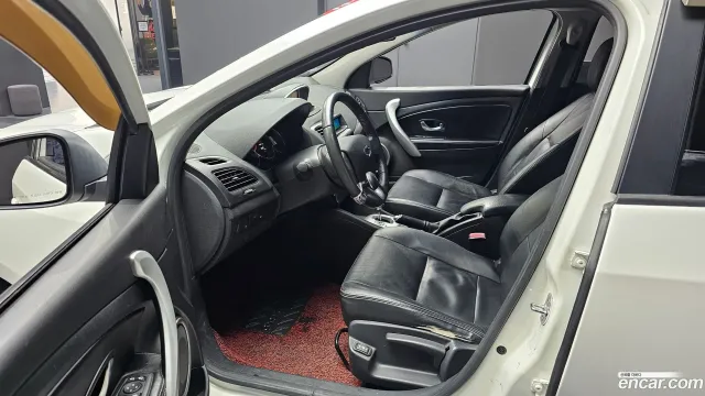 Renault SM3