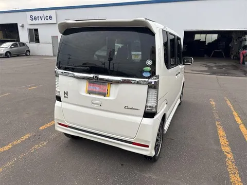 Honda N-BOX Custom