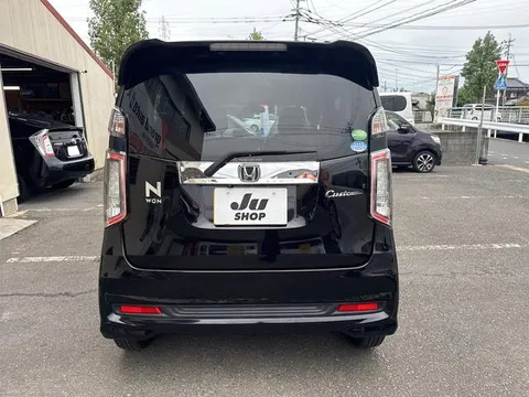 Honda N-WGN Custom