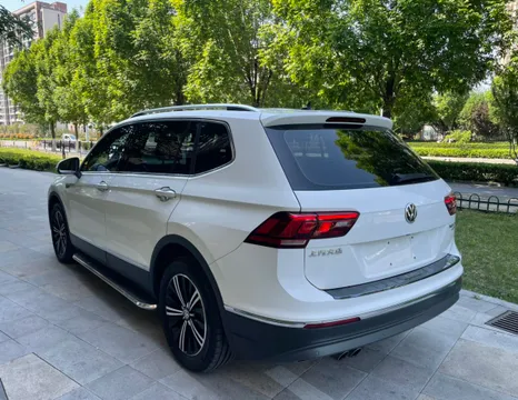 Volkswagen Tiguan L
