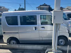 Mitsubishi Minicab Van