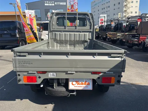 Nissan Clipper Truck