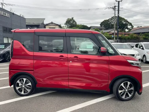 Mitsubishi eK X Space