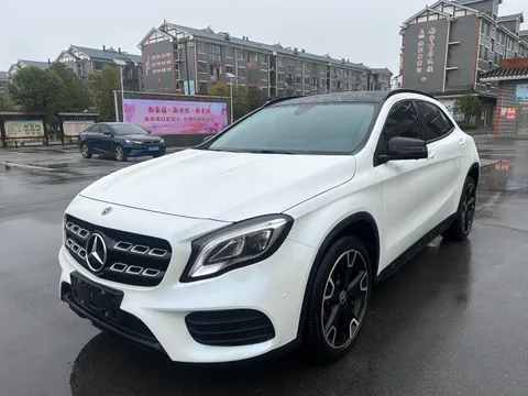 Mercedes-Benz GLA-Class