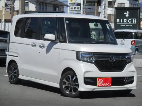 Honda N-BOX Custom