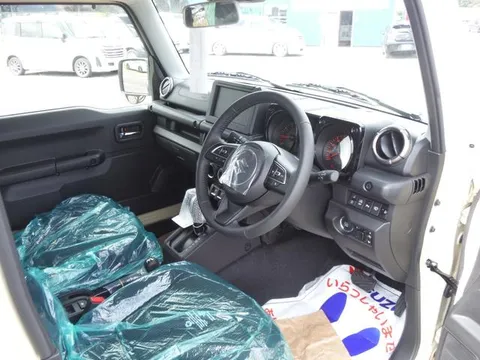 Suzuki Jimny Nomade