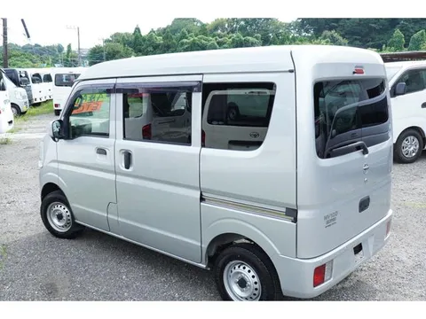 Nissan Clipper