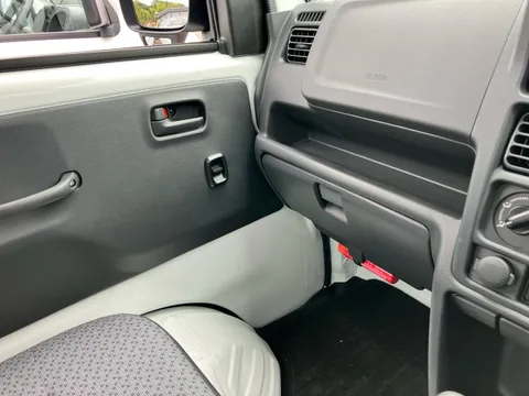 Mitsubishi Minicab Truck