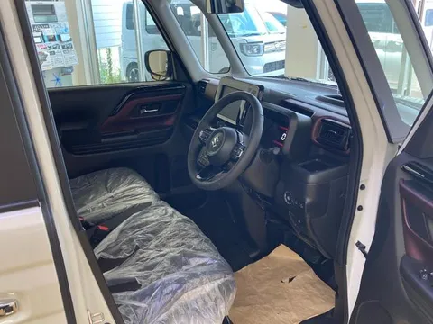 Suzuki Spacia Custom
