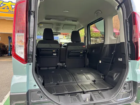 Suzuki Spacia Gear