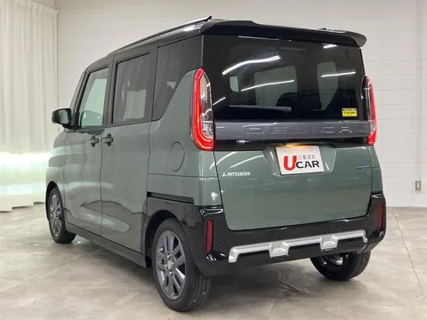 Mitsubishi Delica Mini