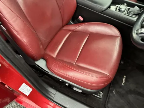 Mazda MAZDA3 Fastback