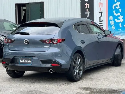 Mazda MAZDA3 Fastback