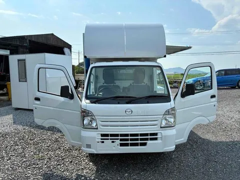 Mazda Scrum Truck