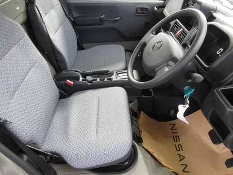 Nissan Clipper Truck