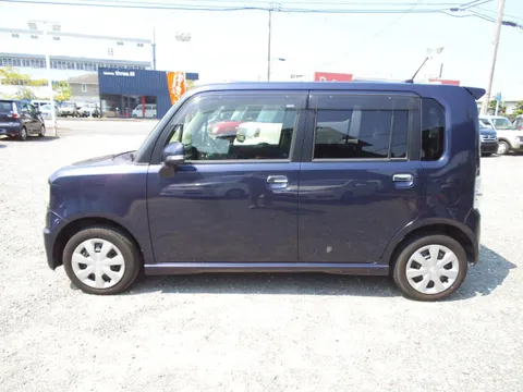 Toyota Pixis Space