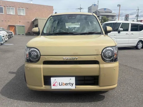 Daihatsu Mira Tocot