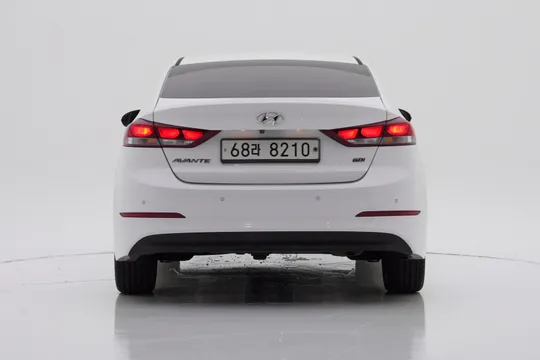 Hyundai Elantra (Avante)