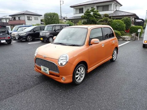 Daihatsu Mira Gino