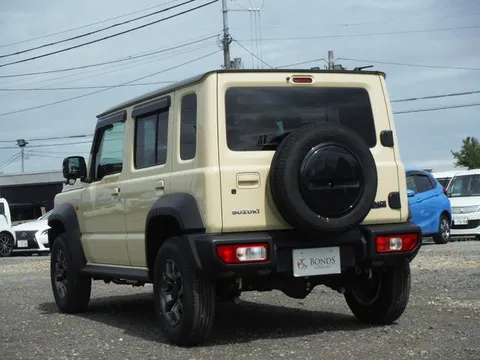 Suzuki Jimny Nomade
