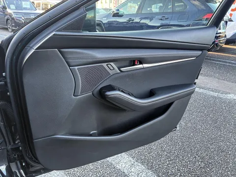 Mazda MAZDA3 Sedan