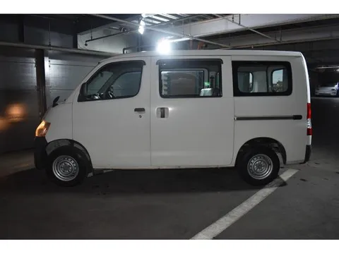 Toyota TownAce Van