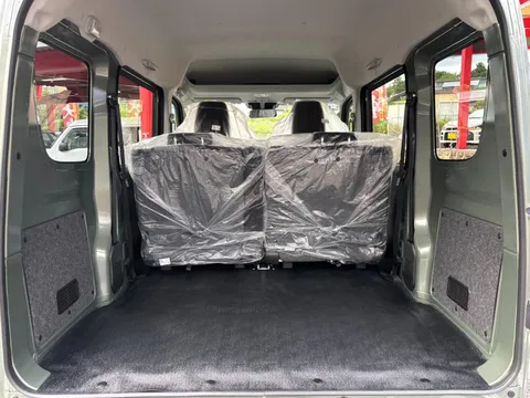 Mitsubishi Minicab Van