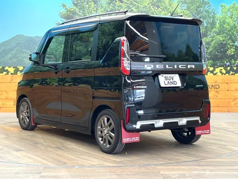 Mitsubishi Delica Mini