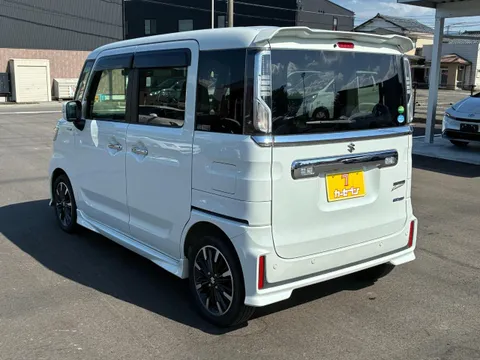 Suzuki Spacia Custom