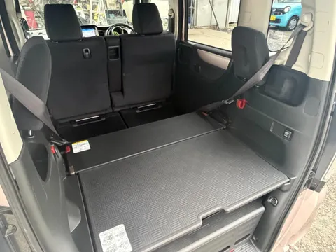 Honda N-BOX Plus