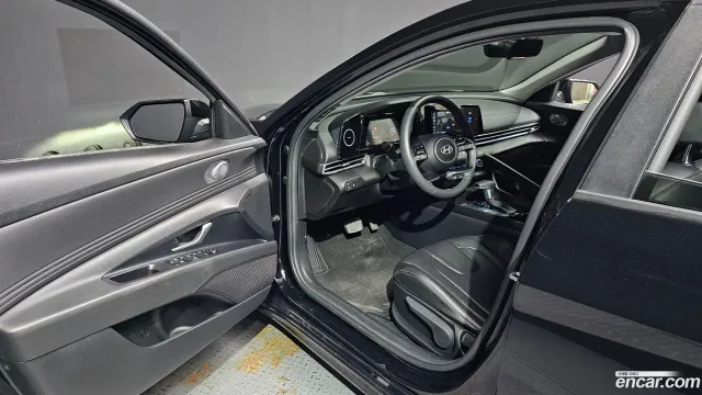 Hyundai Elantra (Avante)