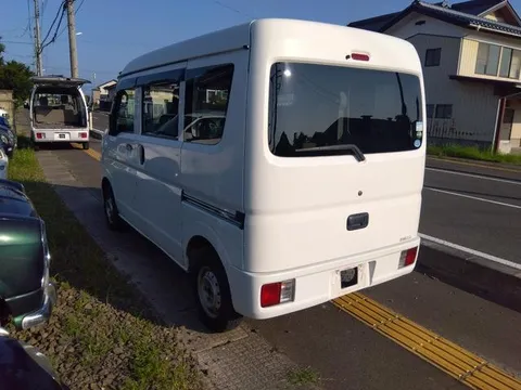 Mitsubishi Minicab Van