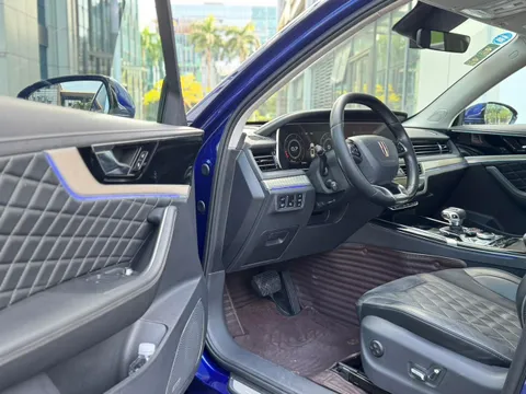 Hongqi HS5