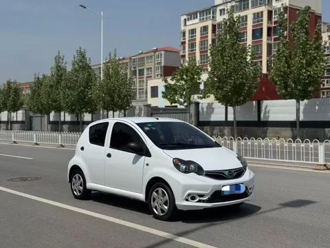 BYD F0