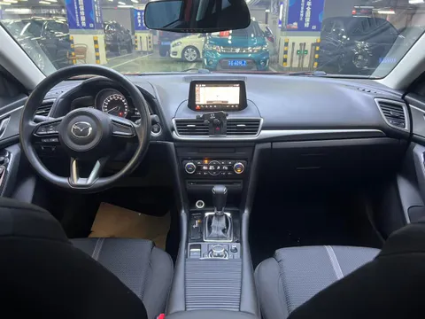 Mazda Mazda 3