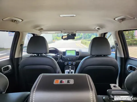 Hyundai Venue