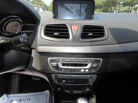 Renault SM3