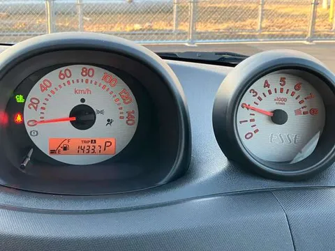 Daihatsu Esse