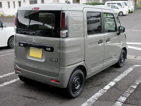 Suzuki Spacia Base