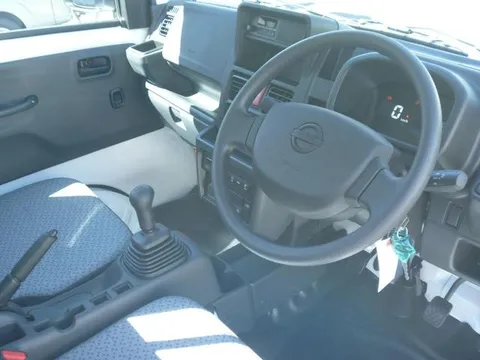 Nissan Clipper Truck
