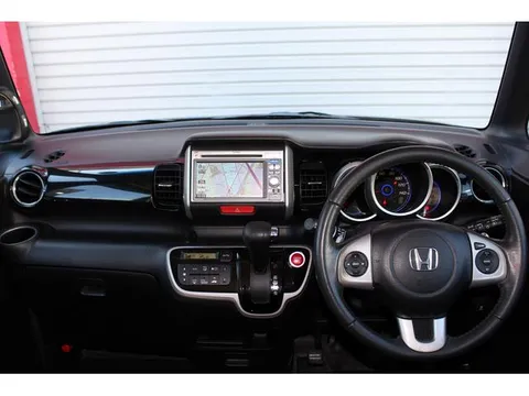 Honda N-BOX Plus Custom