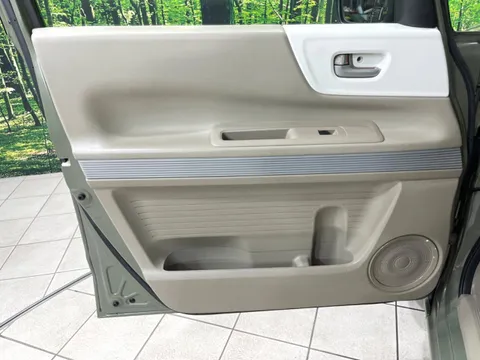Honda N-BOX Slash