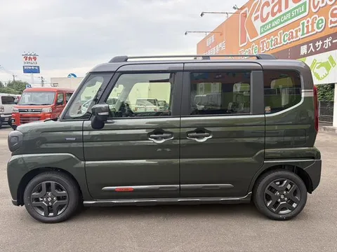 Suzuki Spacia Gear