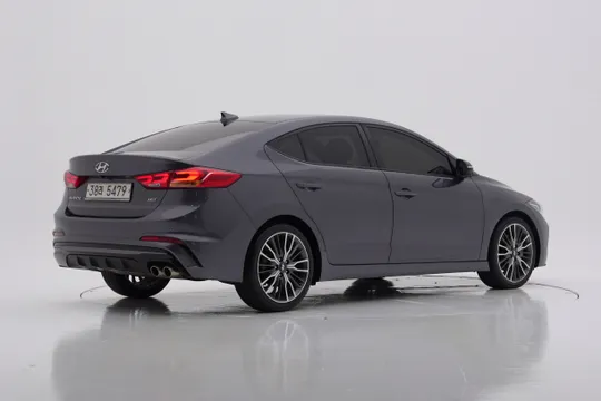 Hyundai Elantra (Avante)